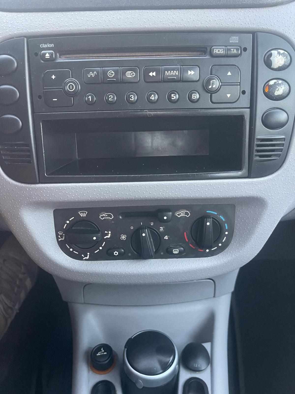 citroen-c3-1-1-2003-gasolina-1124cc