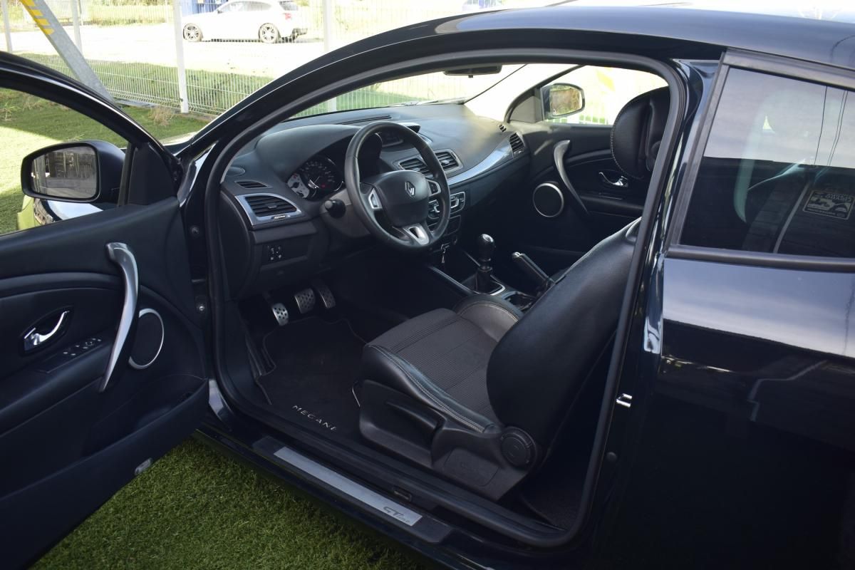 renault-megane-coupe-2012-diesel-1461cc