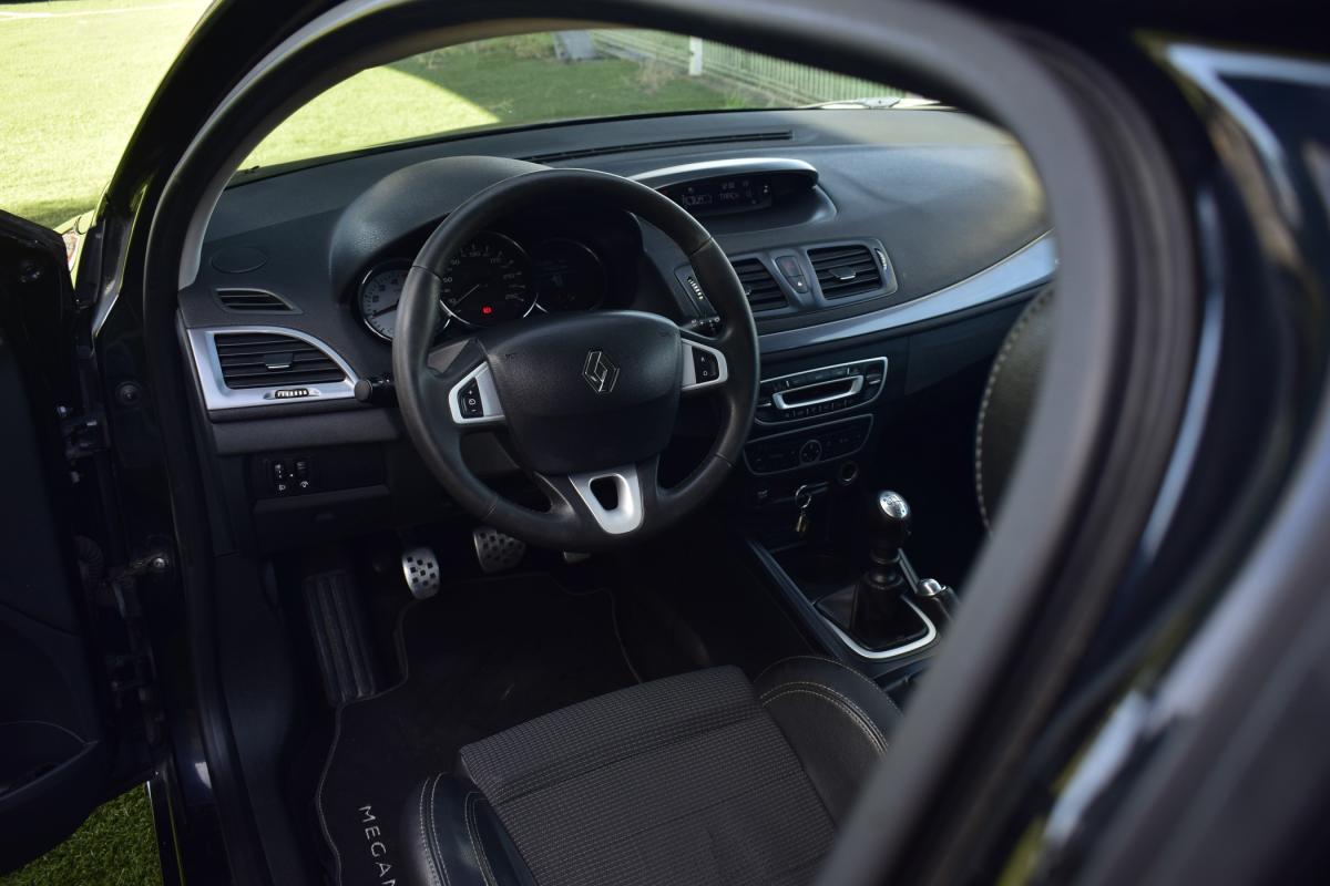 renault-megane-coupe-2012-diesel-1461cc