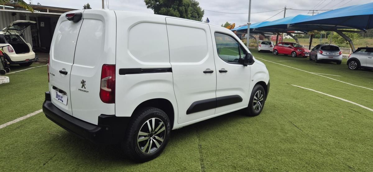 peugeot-partner-2020-diesel-1500cc