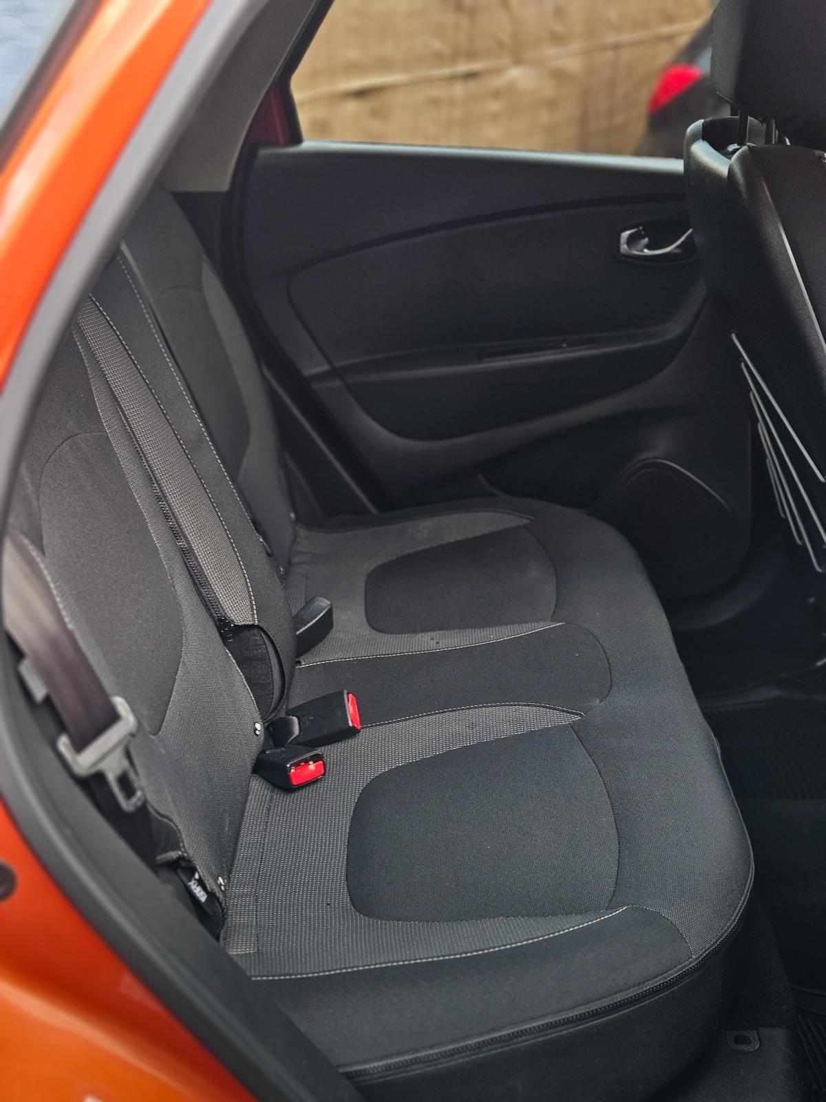 renault-captur-0-9-tce-2016-gasolina-898cc