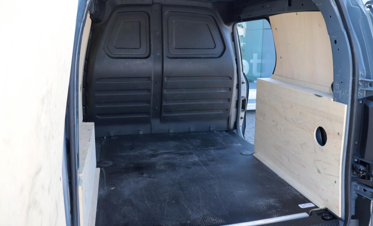 renault-kangoo-2022-gasolina-1332cc