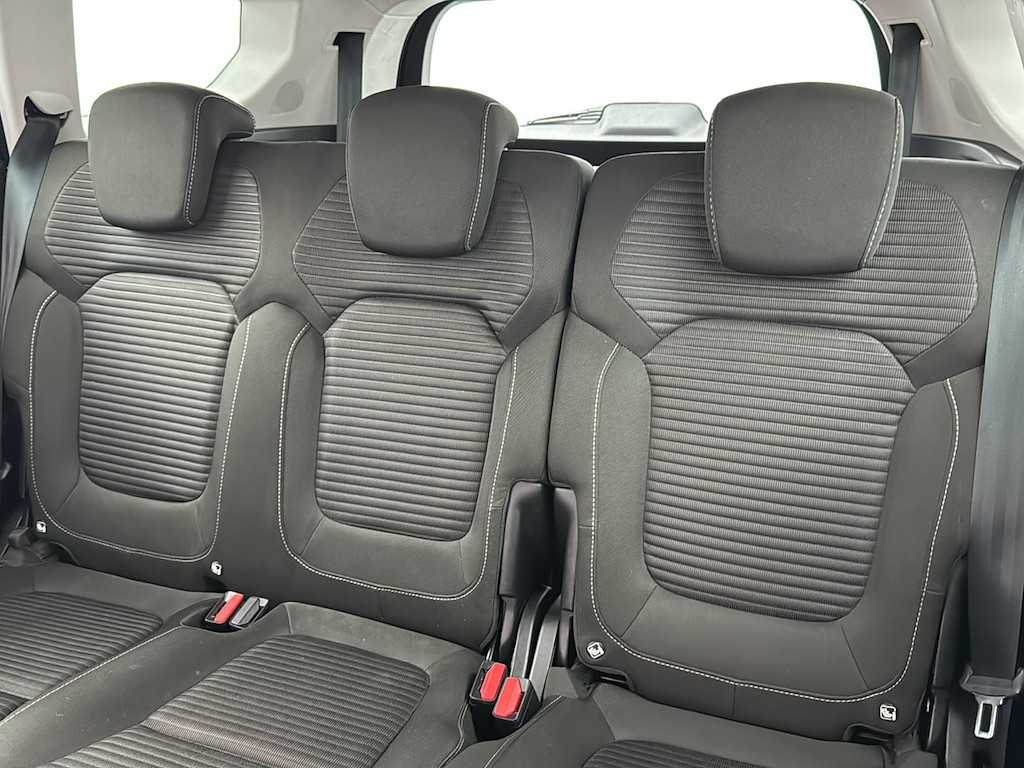 renault-grand-scenic-2023-gasolina-1330cc
