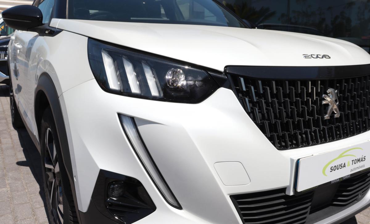 peugeot-2008-2022-gasolina-1199cc