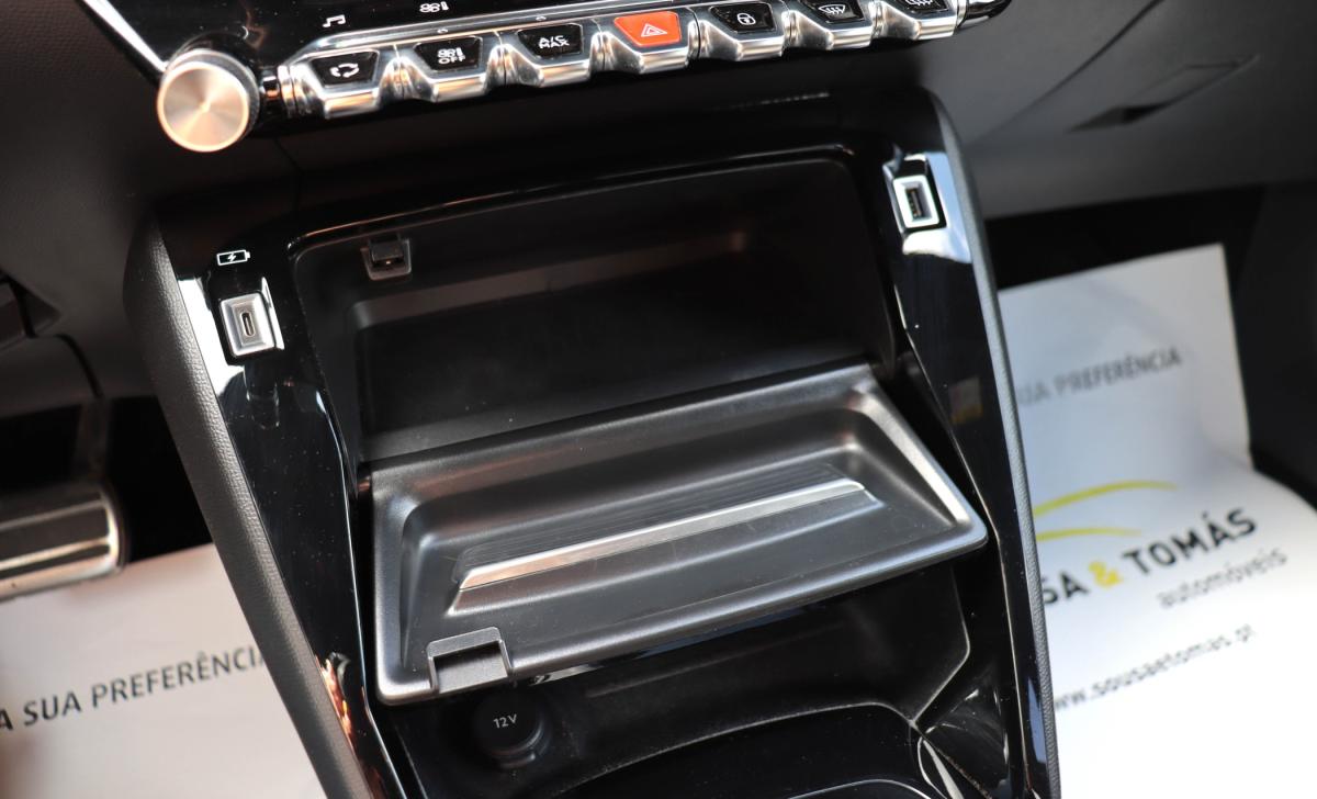 peugeot-2008-2022-gasolina-1199cc