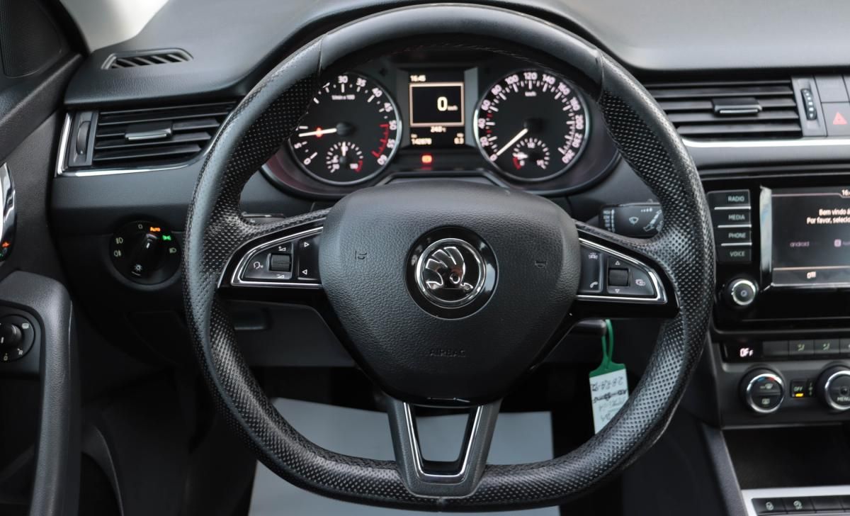 skoda-octavia-break-2016-diesel-1598cc