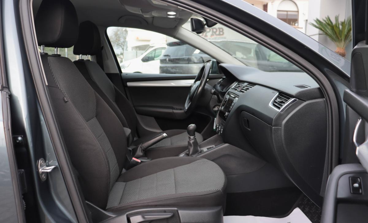 skoda-octavia-break-2016-diesel-1598cc