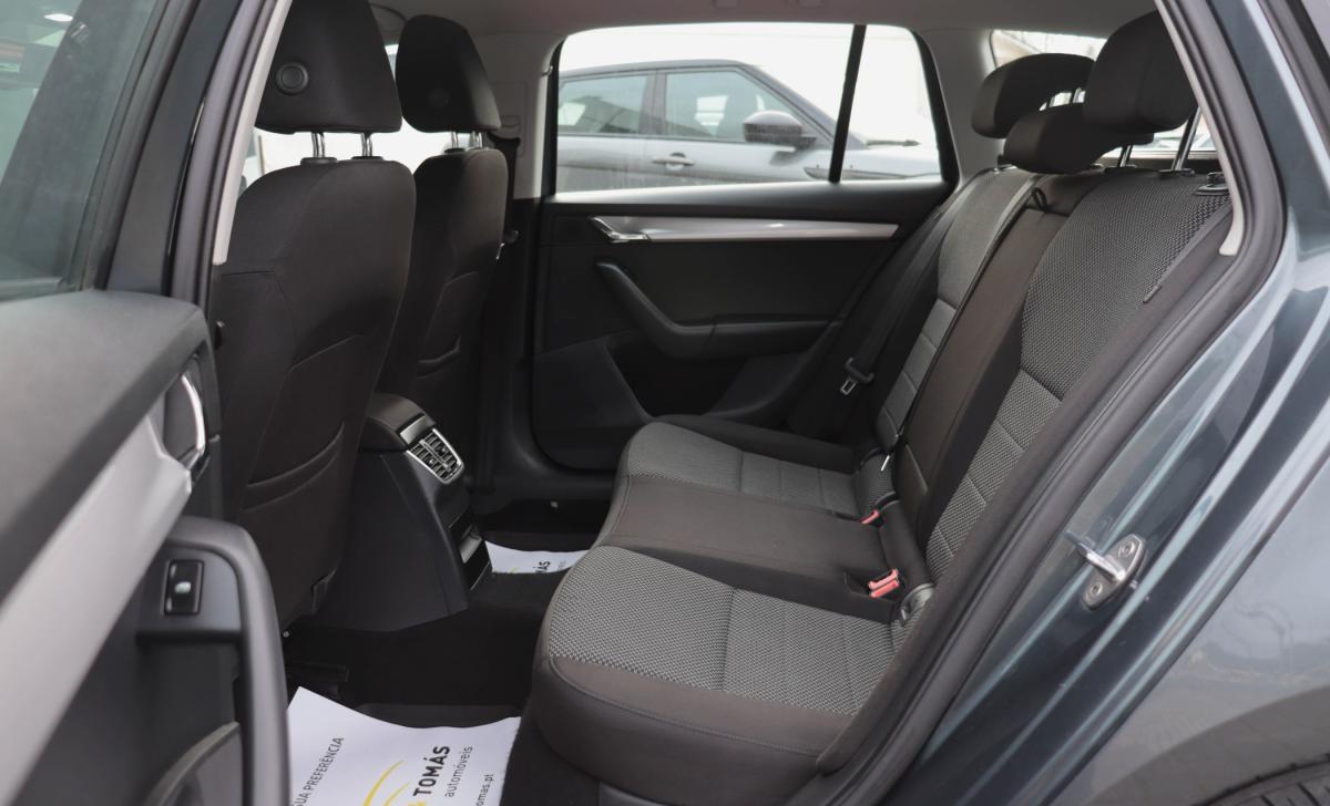 skoda-octavia-break-2016-diesel-1598cc
