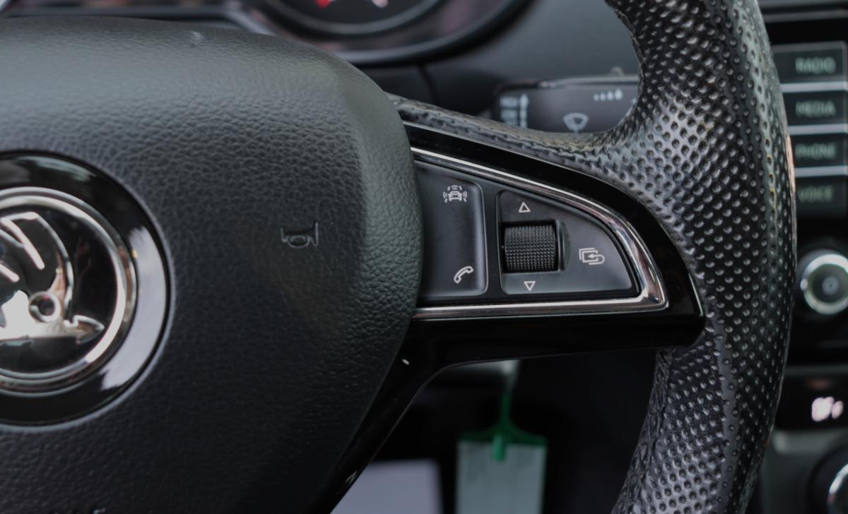 skoda-octavia-break-2016-diesel-1598cc