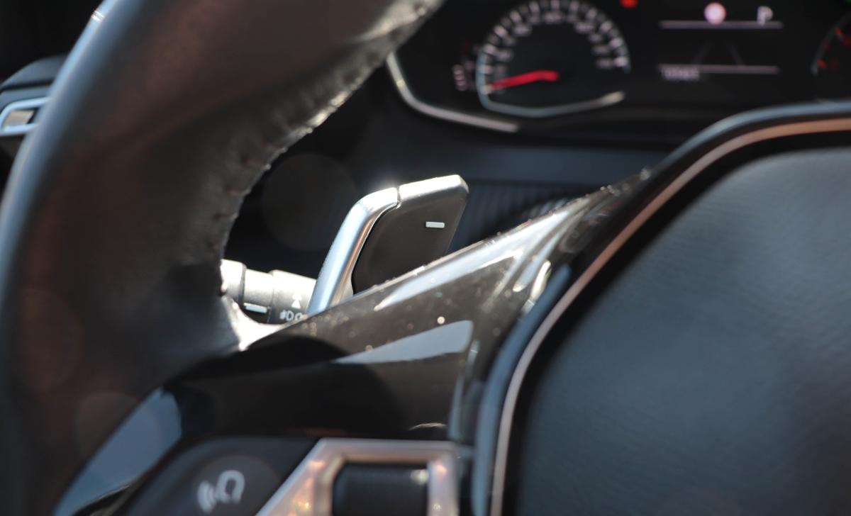 peugeot-2008-2021-gasolina-1199cc