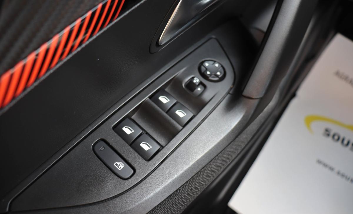 peugeot-2008-2021-gasolina-1199cc