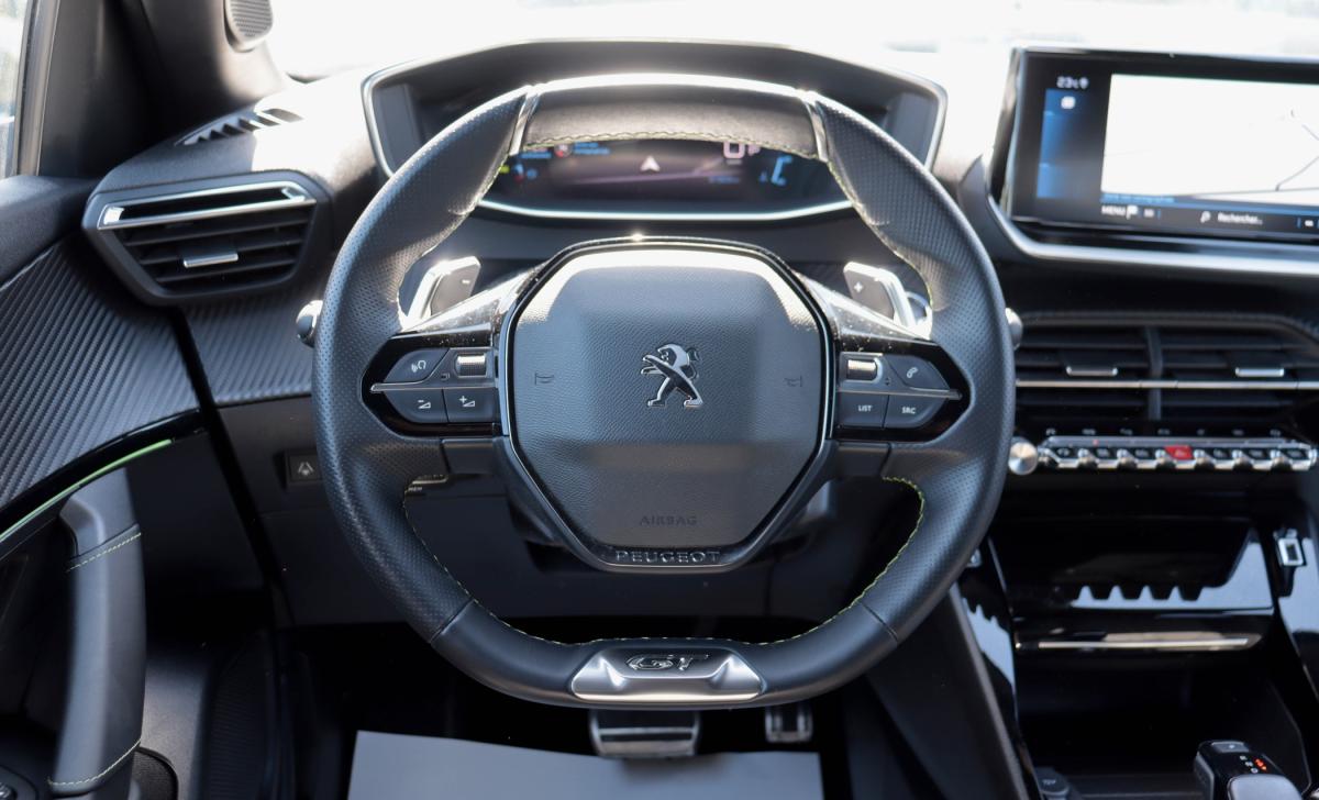 peugeot-2008-2022-gasolina-1199cc