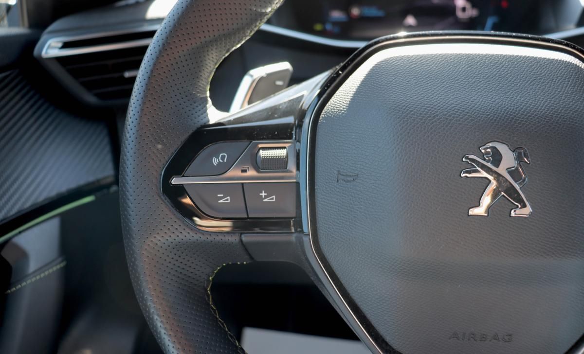 peugeot-2008-2022-gasolina-1199cc
