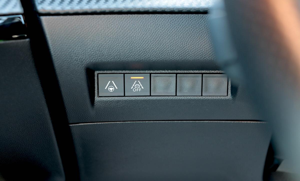 peugeot-2008-2022-gasolina-1199cc