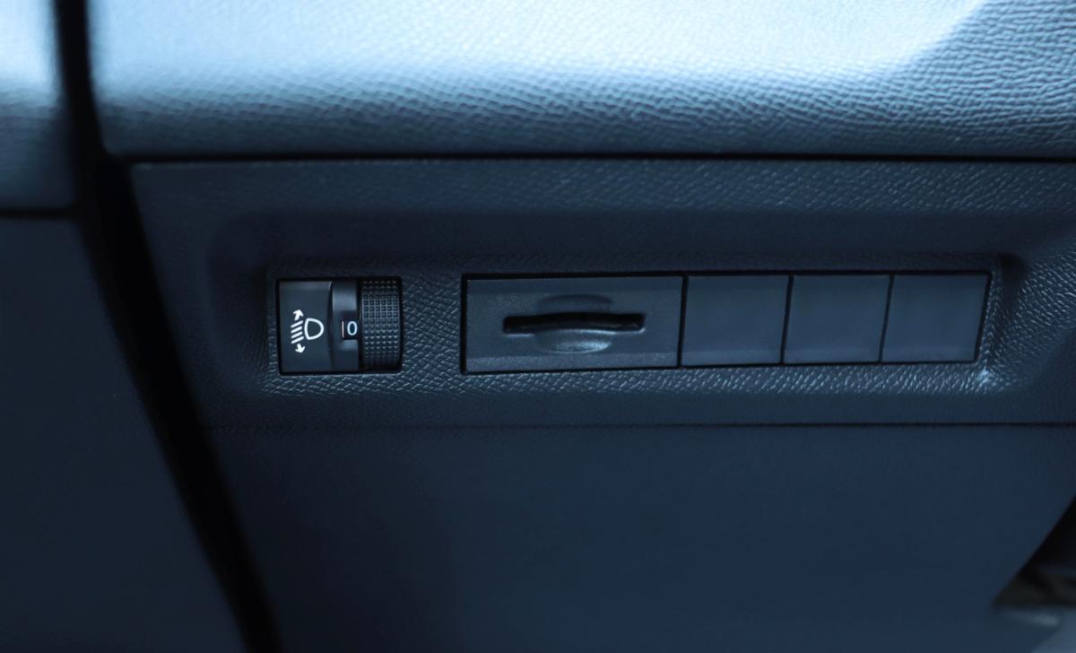 peugeot-308-sw-2024-gasolina-1199cc