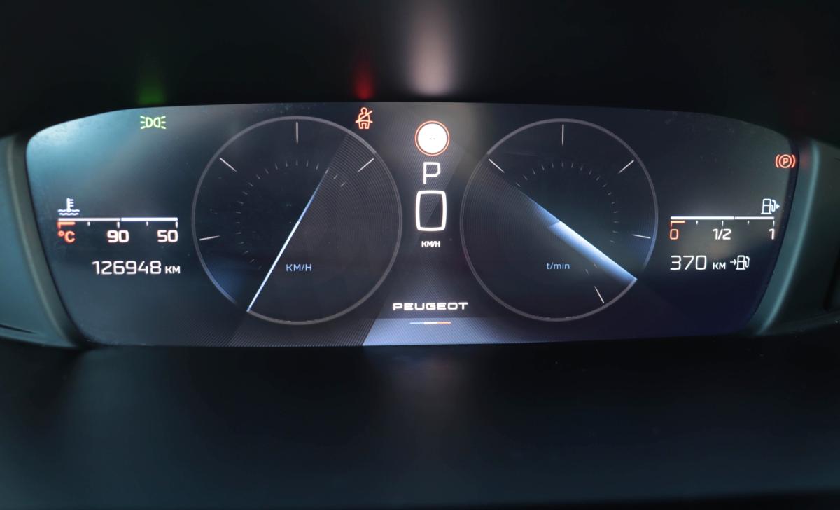 peugeot-308-sw-2024-gasolina-1199cc