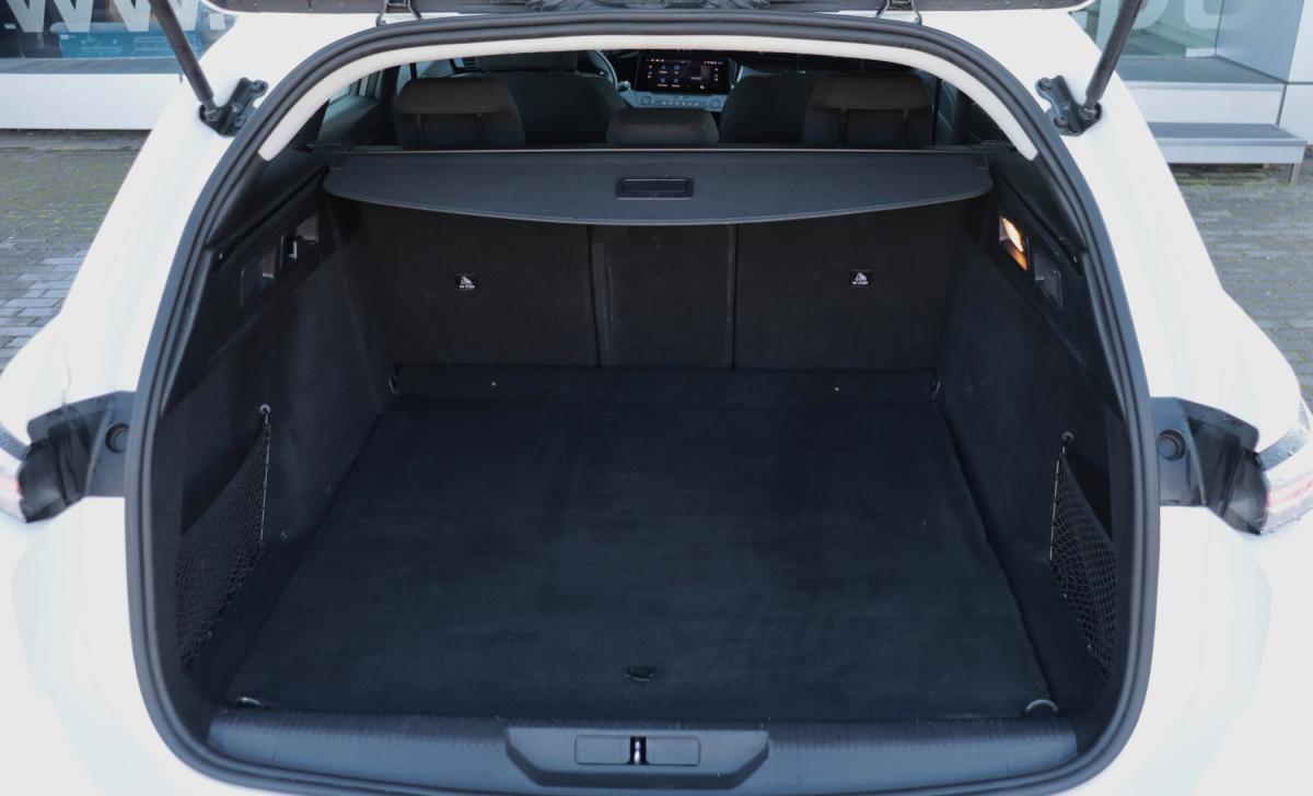 peugeot-308-sw-2024-gasolina-1199cc