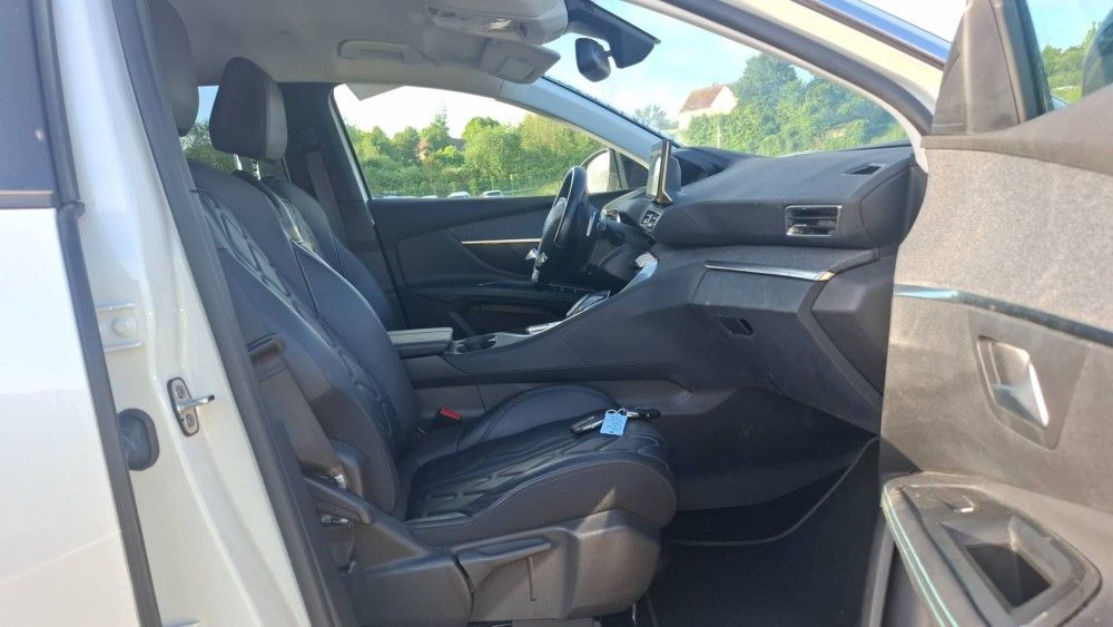 peugeot-5008-2022-gasolina-1199cc