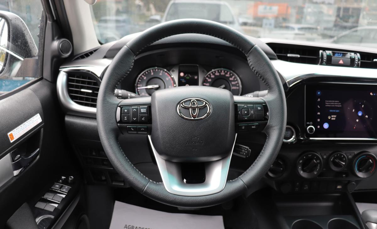 toyota-hilux-2025-diesel-2393cc