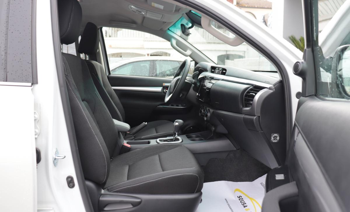 toyota-hilux-2025-diesel-2393cc