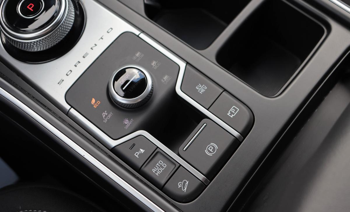 kia-sorento-2021-hibrido-a-gasolina-1598cc