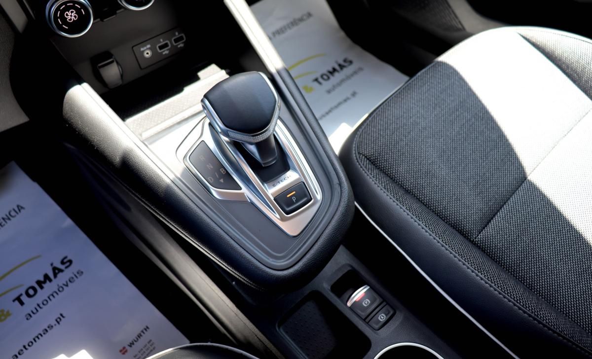 renault-captur-2022-hibrido-a-gasolina-1598cc