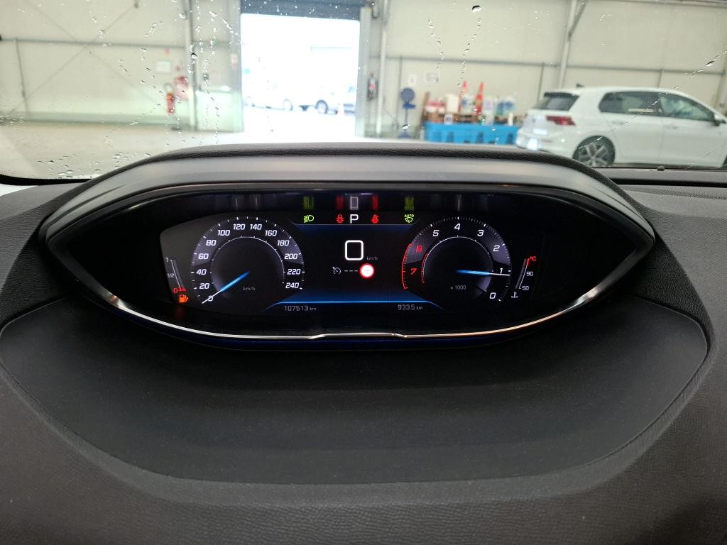 peugeot-3008-2022-gasolina-1199cc