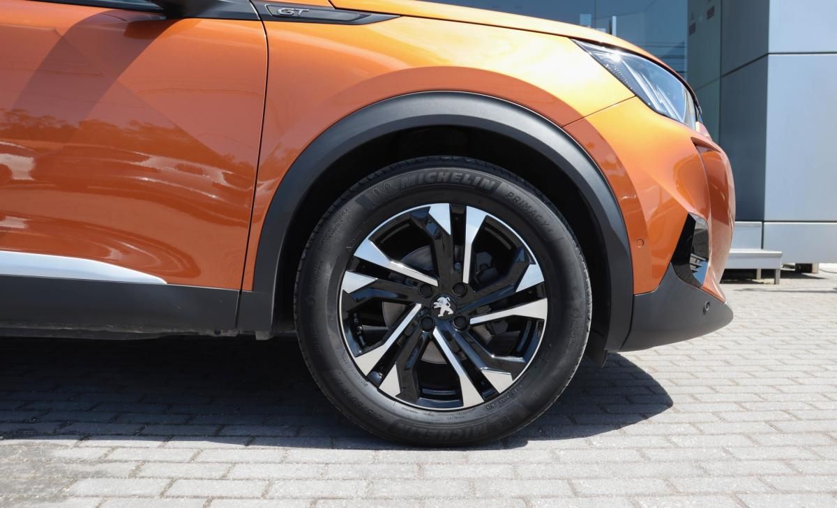peugeot-2008-2021-diesel-1499cc