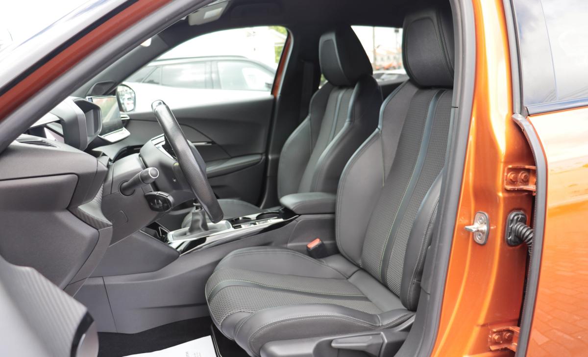 peugeot-2008-2021-diesel-1499cc