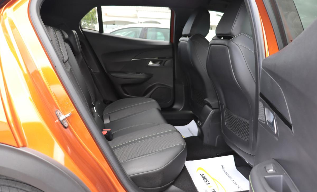 peugeot-2008-2021-diesel-1499cc