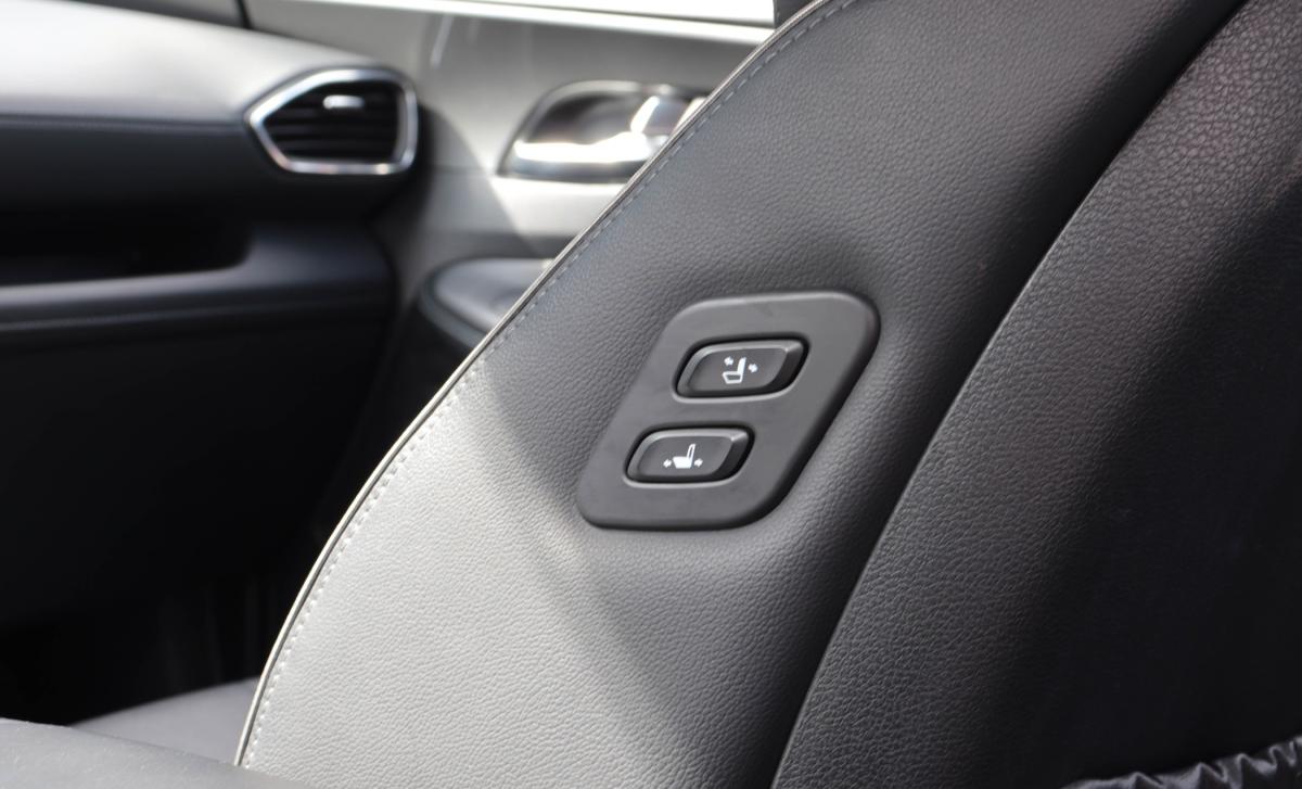 hyundai-santa-fe-2023-hibrido-a-gasolina-1598cc