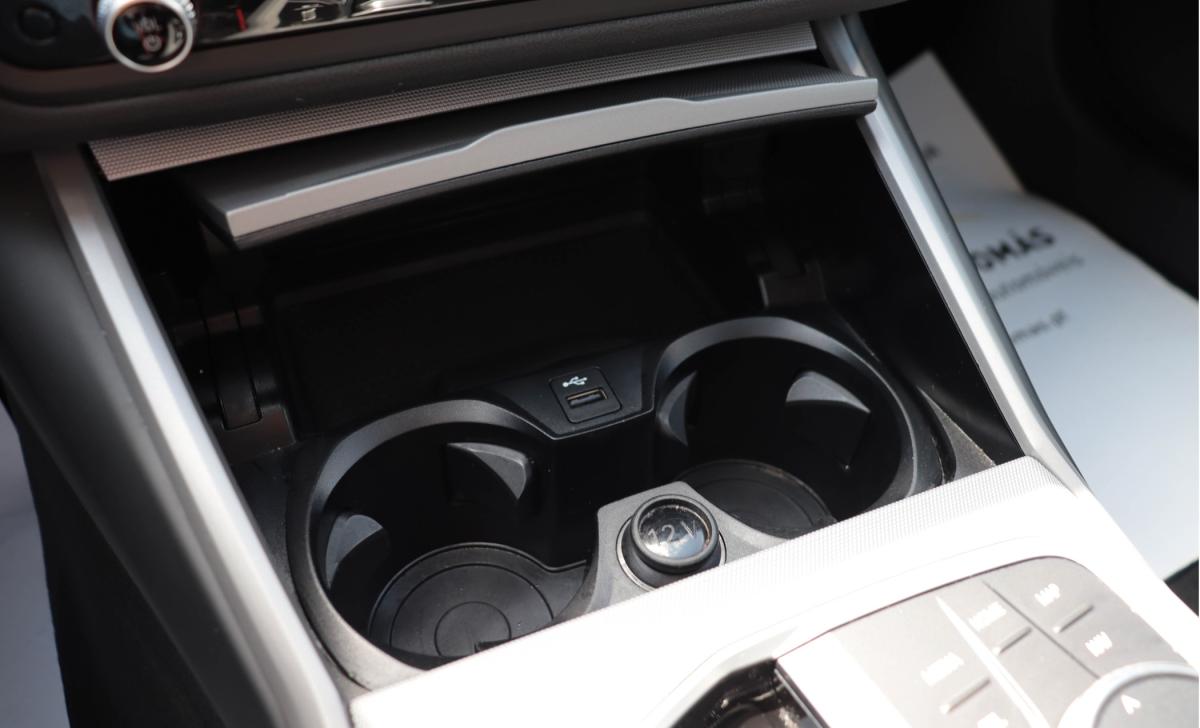 bmw-serie-3-2024-hibrido-a-gasolina-1998cc