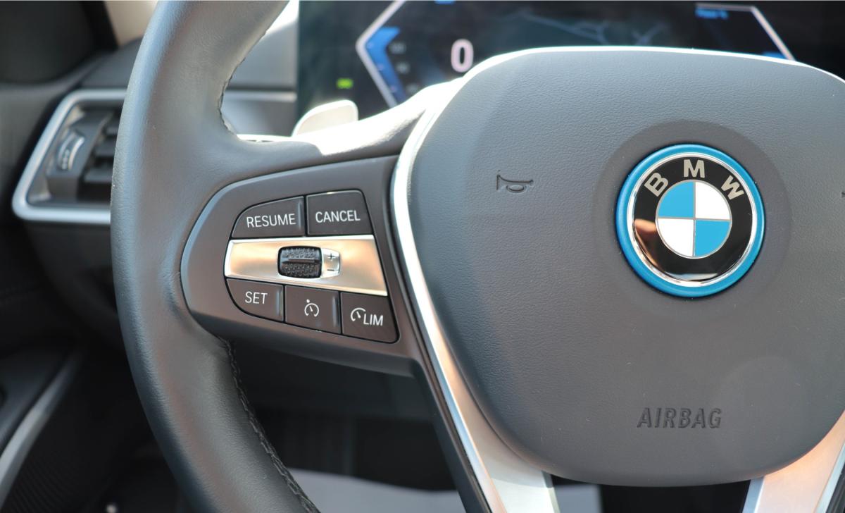 bmw-serie-3-2024-hibrido-a-gasolina-1998cc