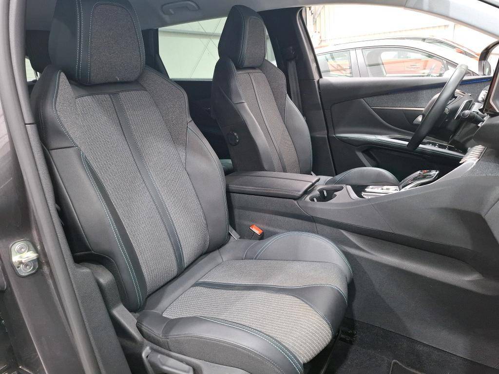 peugeot-5008-2022-gasolina-1199cc