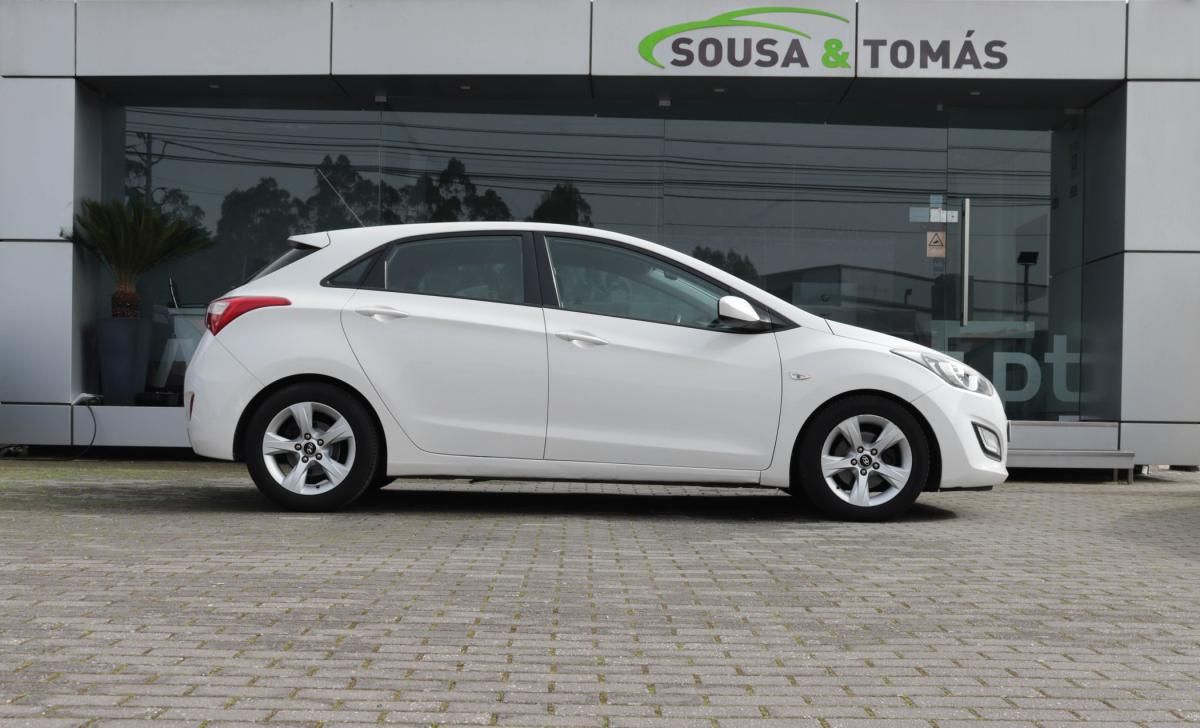 hyundai-i30-2013-diesel-1582cc