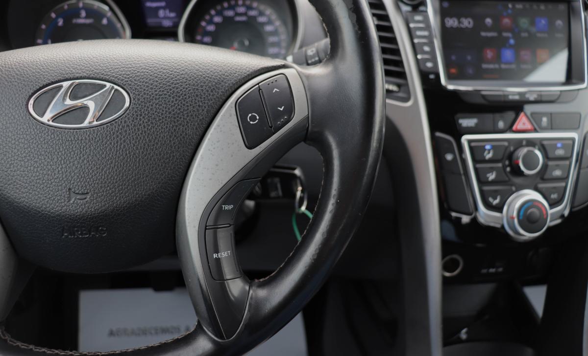 hyundai-i30-2013-diesel-1582cc