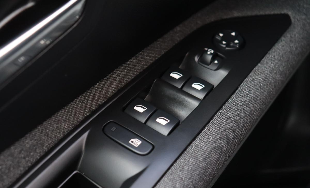 peugeot-3008-2019-gasolina-1199cc