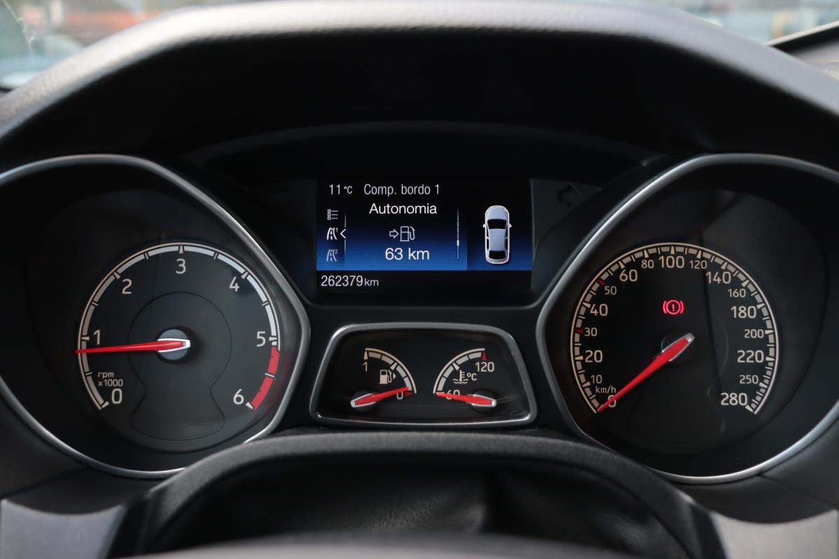 ford-focus-2015-diesel-1997cc