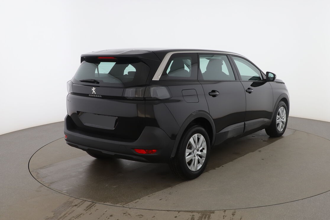 peugeot-5008-2023-gasolina-1199cc