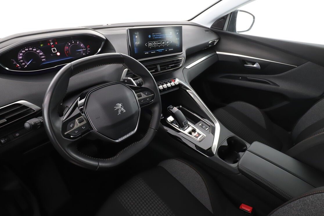 peugeot-5008-2023-gasolina-1199cc