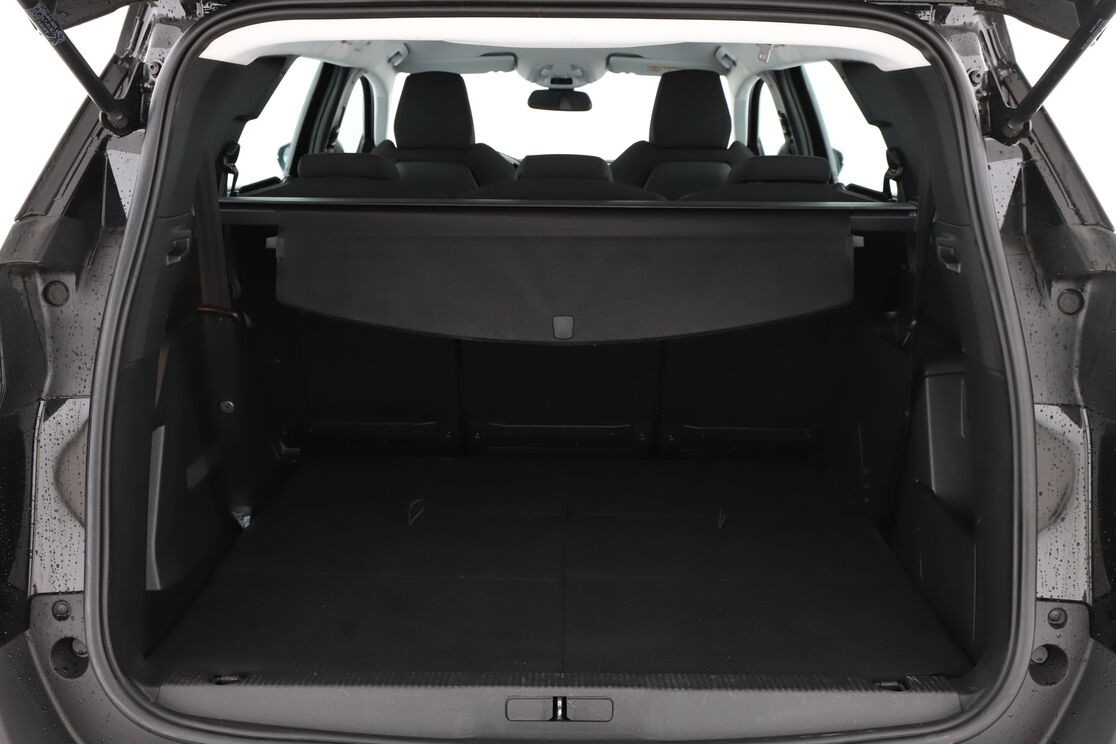 peugeot-5008-2023-gasolina-1199cc