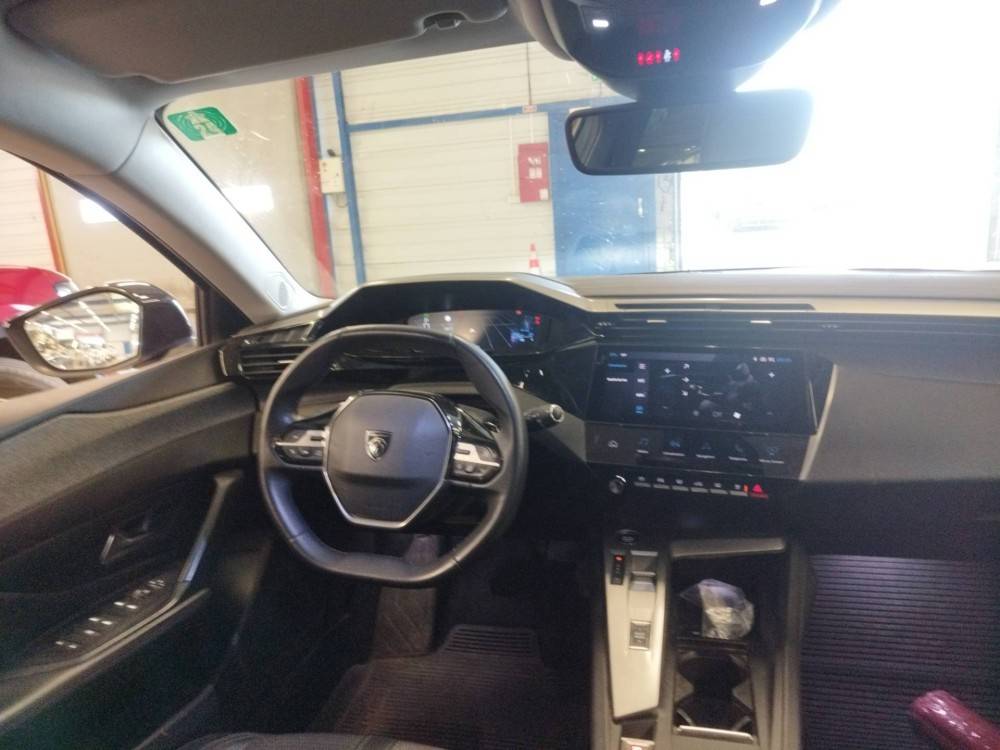 peugeot-308-2023-gasolina-1199cc