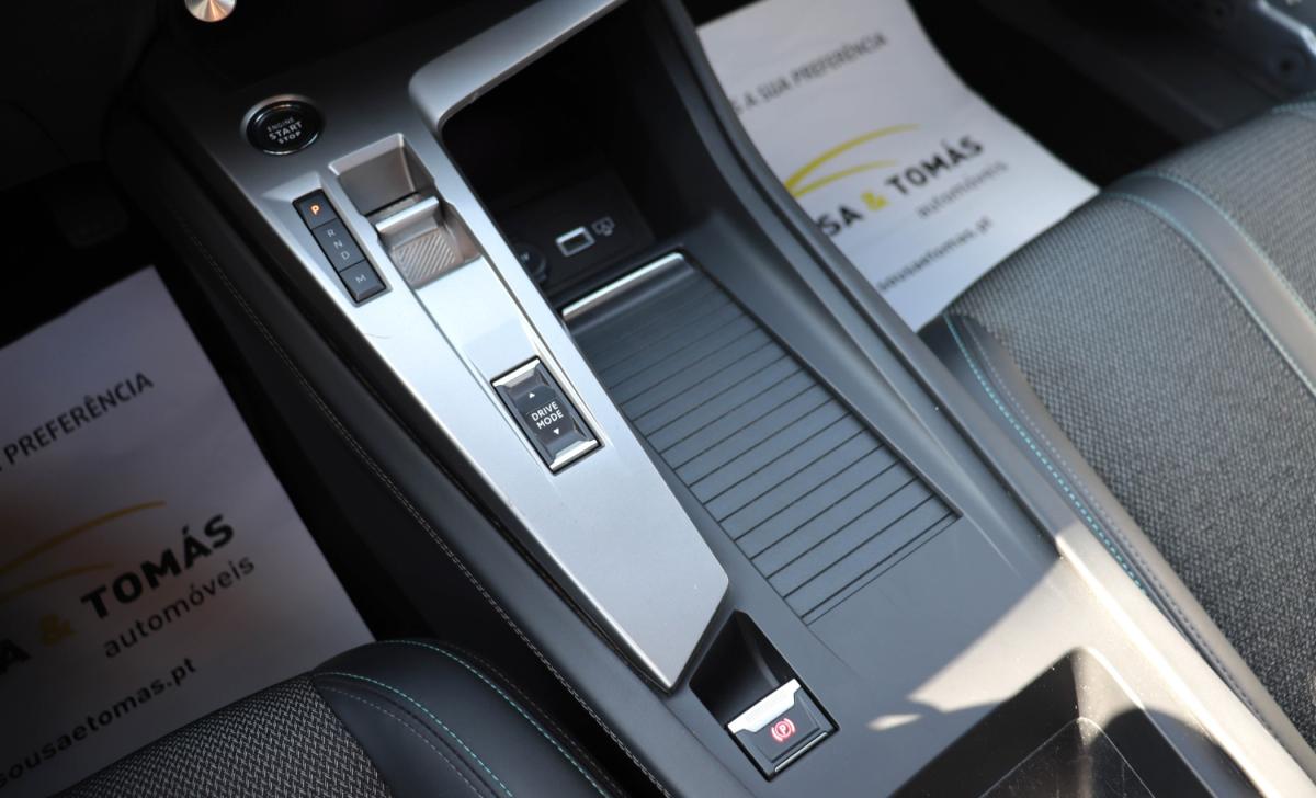peugeot-308-2023-gasolina-1199cc