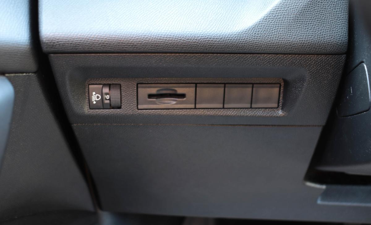peugeot-308-2023-gasolina-1199cc