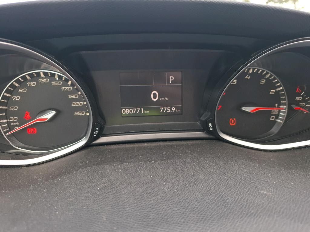 peugeot-308-2020-gasolina-1199cc