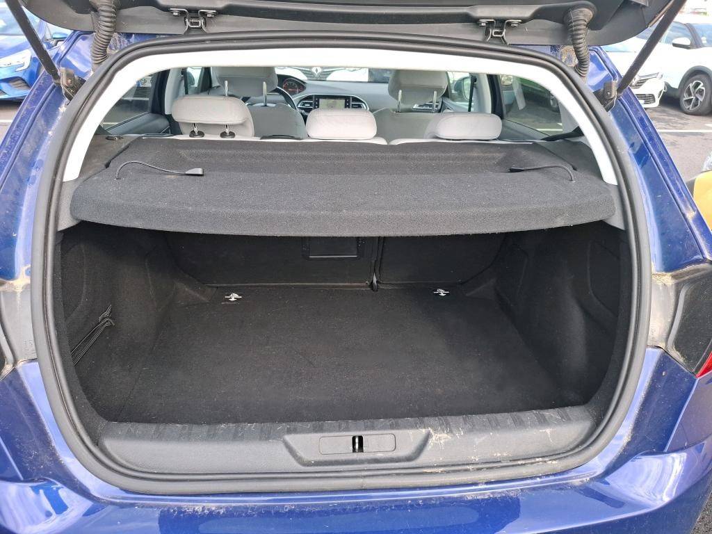 peugeot-308-2020-gasolina-1199cc