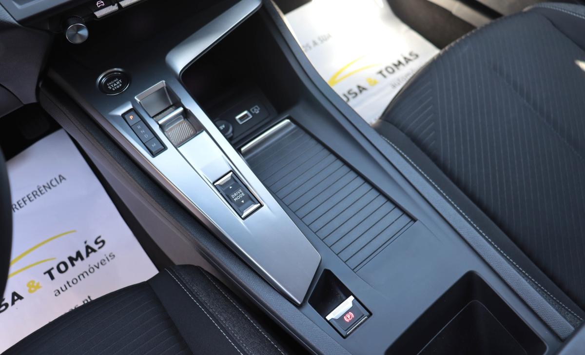 peugeot-308-2023-gasolina-1199cc