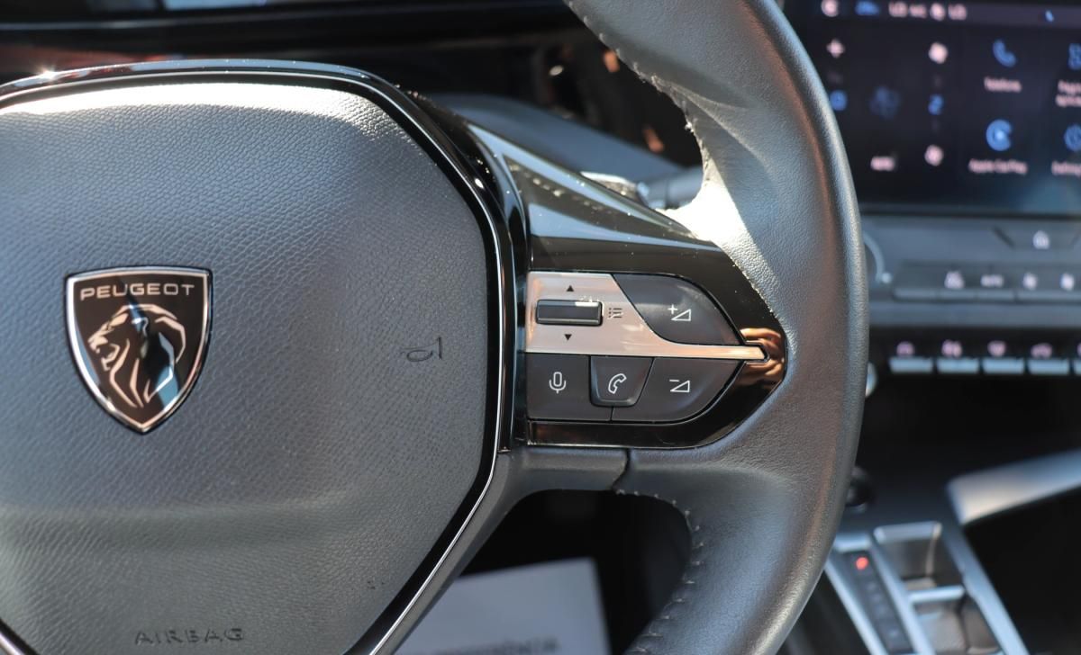 peugeot-308-2023-gasolina-1199cc