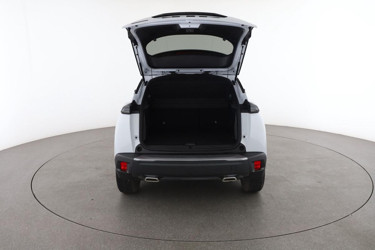 peugeot-2008-2023-gasolina-1199cc