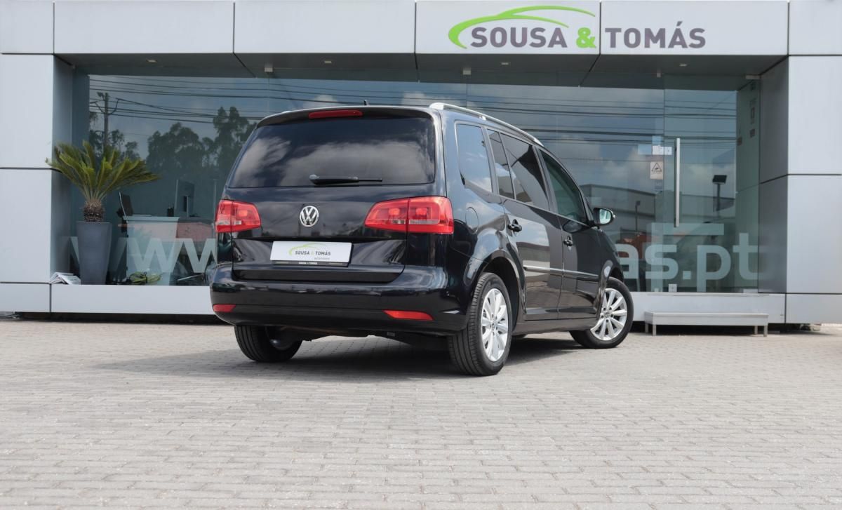 volkswagen-touran-2012-diesel-1598cc